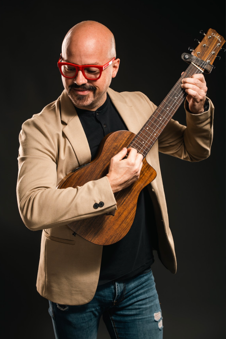 Jose Cañas lanza su nuevo video y le canta a su “Lugar perfecto”